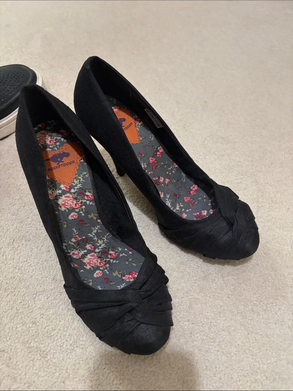 Rocket Dog Black Knotted Pump Heels - Women's